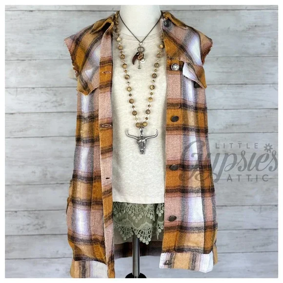 POL Antique Ivory Ombre Lace Layering Top - Picture 15 of 16